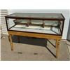 Image 2 : VINTAGE DISPLAY CASE - WOOD AND GLASS, ON STAND