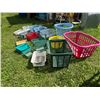 Image 2 : BASKETS AND TOTES