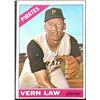 Image 1 : 1966 TOPPS VERN LAW