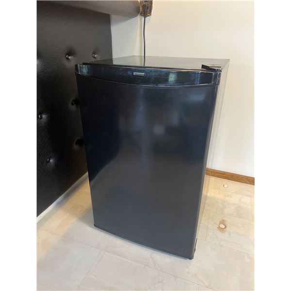 Kenmore Mini Refrigerator