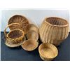 Image 1 : Assortment of Wicker Baskets and Trays