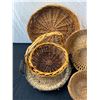 Image 2 : Assortment of Wicker Baskets and Trays