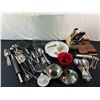 Image 1 : Kitchen Servingware & Utensils