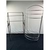 Image 1 : Metal Wire Stands