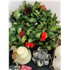 Image 2 : Christmas Ornaments and Decor