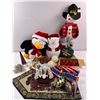 Image 1 : Holiday Plushies & Ornaments