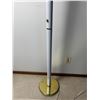 Image 2 : Floor Lamp