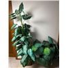 Image 1 : Faux Potted Plants