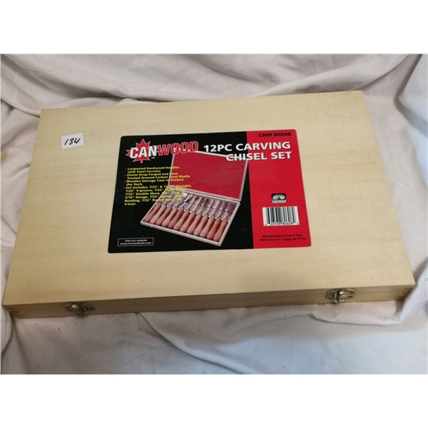 Never used canwood carving chisels