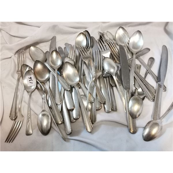 Large lot of rogers oneida silver ware