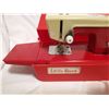 Image 2 : Little queen child sewing machine