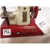 Image 2 : Sew-o-matic child sewing machine