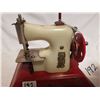 Image 3 : Sew-o-matic child sewing machine