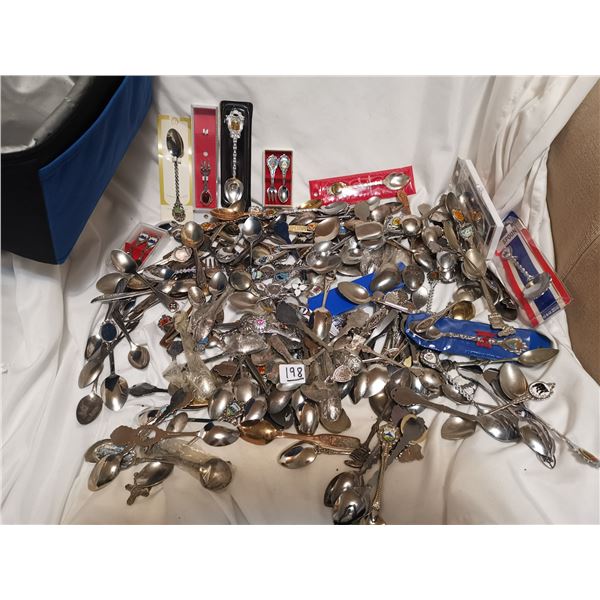 220 collector spoons