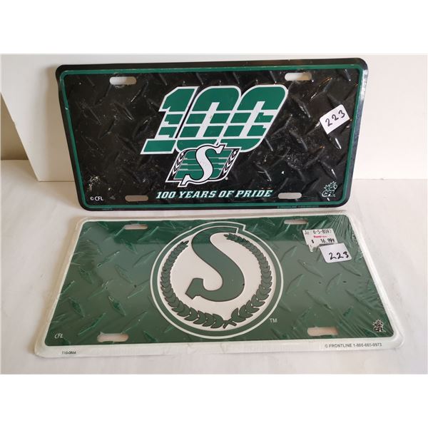 2 sask roughriders plates
