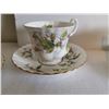 Image 5 : 4 royal albert tea cups and saucers