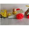 Image 3 : 3 fisher price pull toys