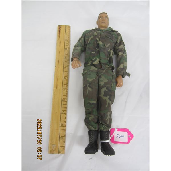2000  21st Century Toys  US Soldier Action Figure 12 inches Tall
