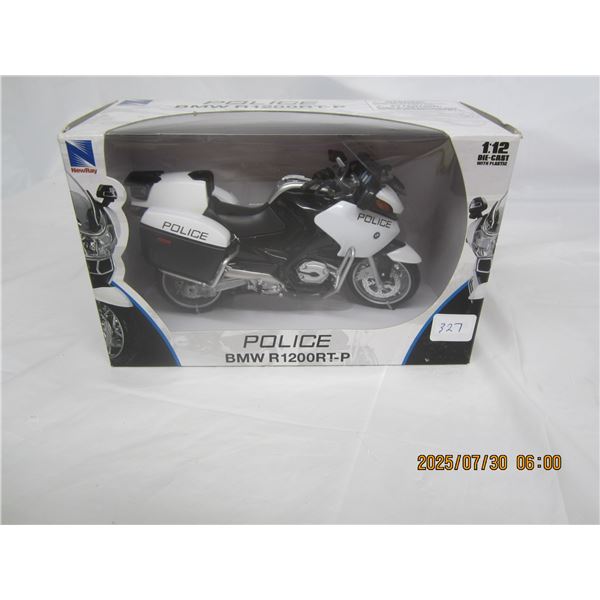 New Ray Police BMW R1200RT-P Die Cast Motorcycle