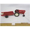 Image 4 : Ertl International Tractor with Manure Spreader Attachment