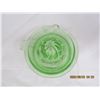 Image 2 : Antique Uranium Glass Juicer Glows Green