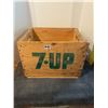 Image 1 : 7-up pop crate excellent condition
