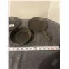 Image 3 : 3 cast frying pans - 2x6" & 1x5"