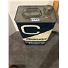 Image 2 : Riverside motor oil tin"Commander"- 2.5 gallon