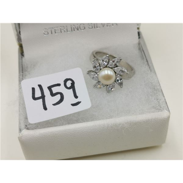 Sterling silver ring, flower design