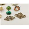 Image 2 : Eleven vintage broaches
