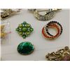 Image 3 : Eleven vintage broaches