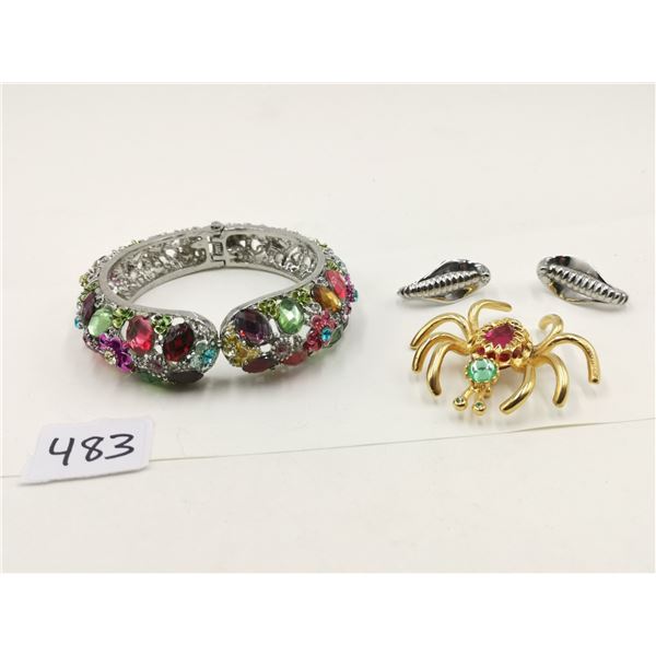 Snake design bracelet, spider broach, unknown