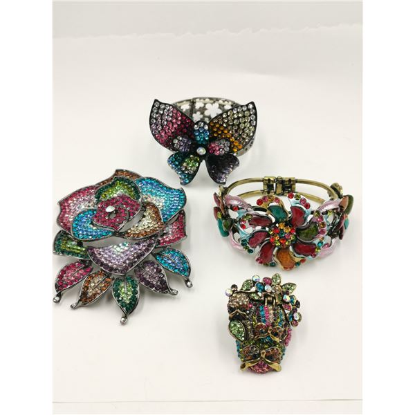 Sparkly jewelry lot, missing # in photo