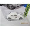Image 2 : Hot Wheels Volkswagen Beetle The Love Bug