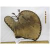 Image 4 : Antique Baseball Glove