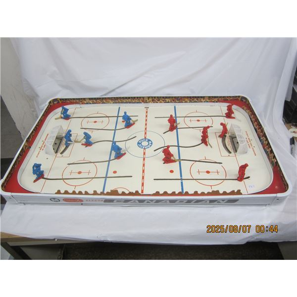 Vintage Munro Canadian Electric Hockey Tabletop Game in Good Condition