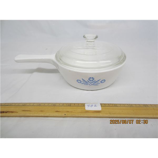 Small Corning Ware Dish with Handle and Matching Lid Good Condition
