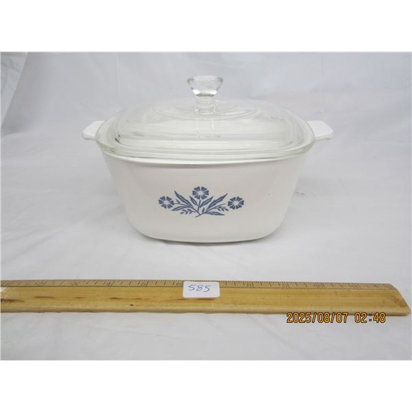 Large Corning Ware Casserole Dish with Lid Good Condition