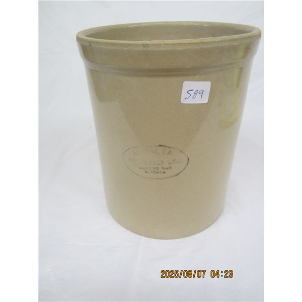 Medalta 1 Gallon Crock No Cracks or Chips