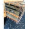 Image 5 : Steamer trunk 34"wx23"hx21"d- nice condition