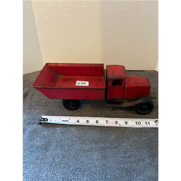 1920's pressed steel dump truck-tire stamped auburn indiana 12" long