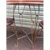 Image 3 : Ice cream parlor table + 2 chairs - wrought iron