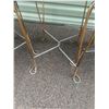Image 7 : Ice cream parlor table + 2 chairs - wrought iron
