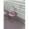 Image 6 : 2 -wrought iron ice cream parlor chairs