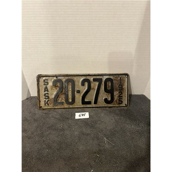 1925  saskatchewan license plate