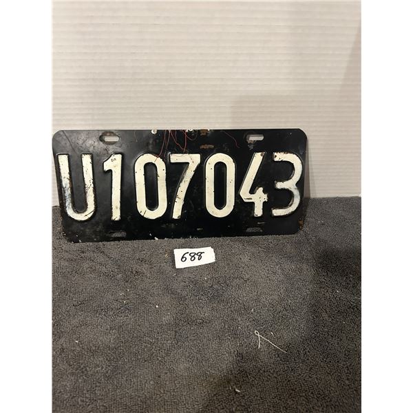Argentina passenger license plate, 1970's to 1990's. U = Chubut province
