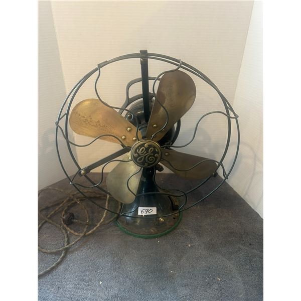 GE 12" brass blade fan 1920's - works all original 18"H