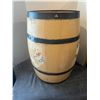 Image 2 : Wooden keg-open top -21'tall
