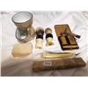 Image 1 : Shaving lot, razors, brushes , cup