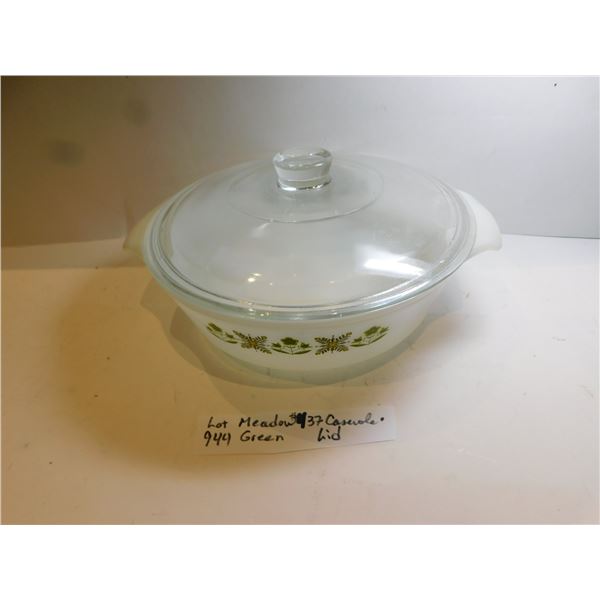 PYREX CASSEROLE AND LID 437 MEADOW GREEN
